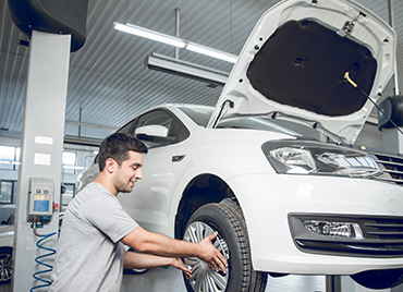 汽车和摩托车行业