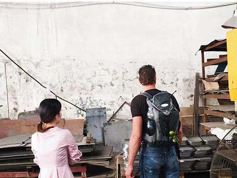 德国客户到工厂参观指导